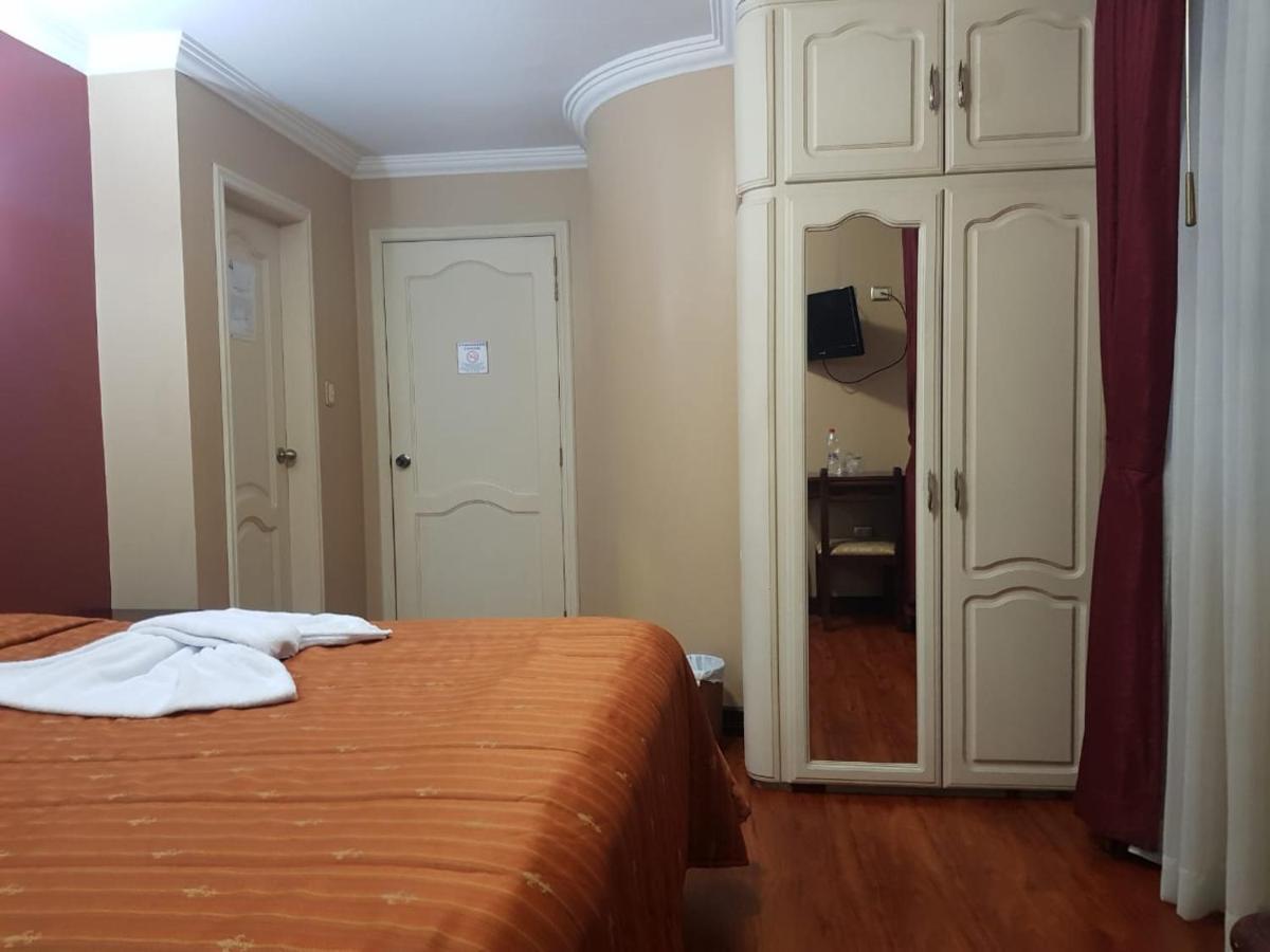 Hotel Prado Internacional Loja Extérieur photo